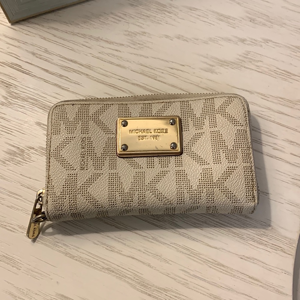 Michael Kors wallet